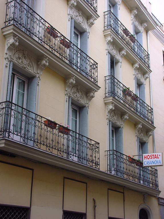 Hostal Casanova Madrid Buitenkant foto